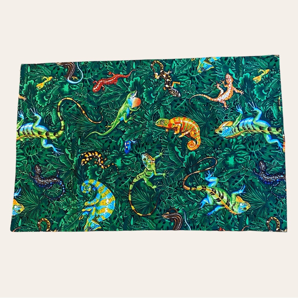 Cranston Cotton Green Tropical Geckos Lizards Dragons Queen Children Pillow Case